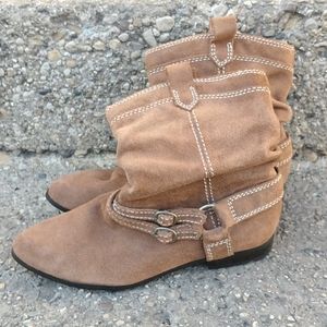 Array Harness Pull-on Leather Boots